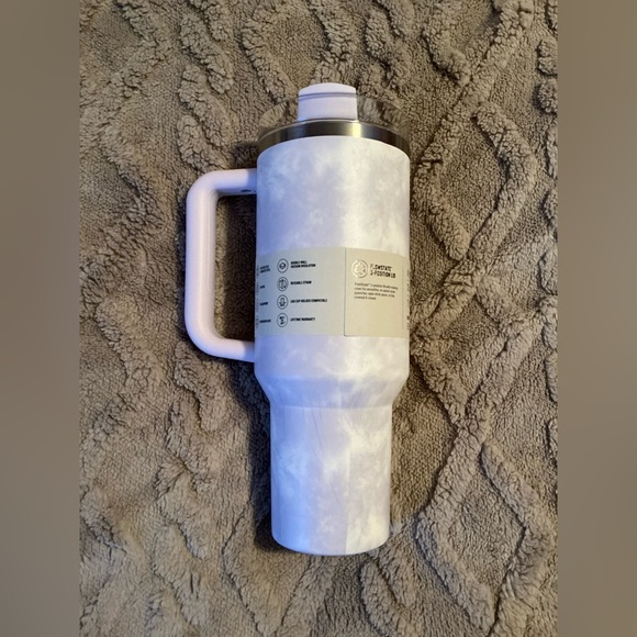 Stanley Quencher H2.0 Tumbler - Marble White - Picture 2 of 4